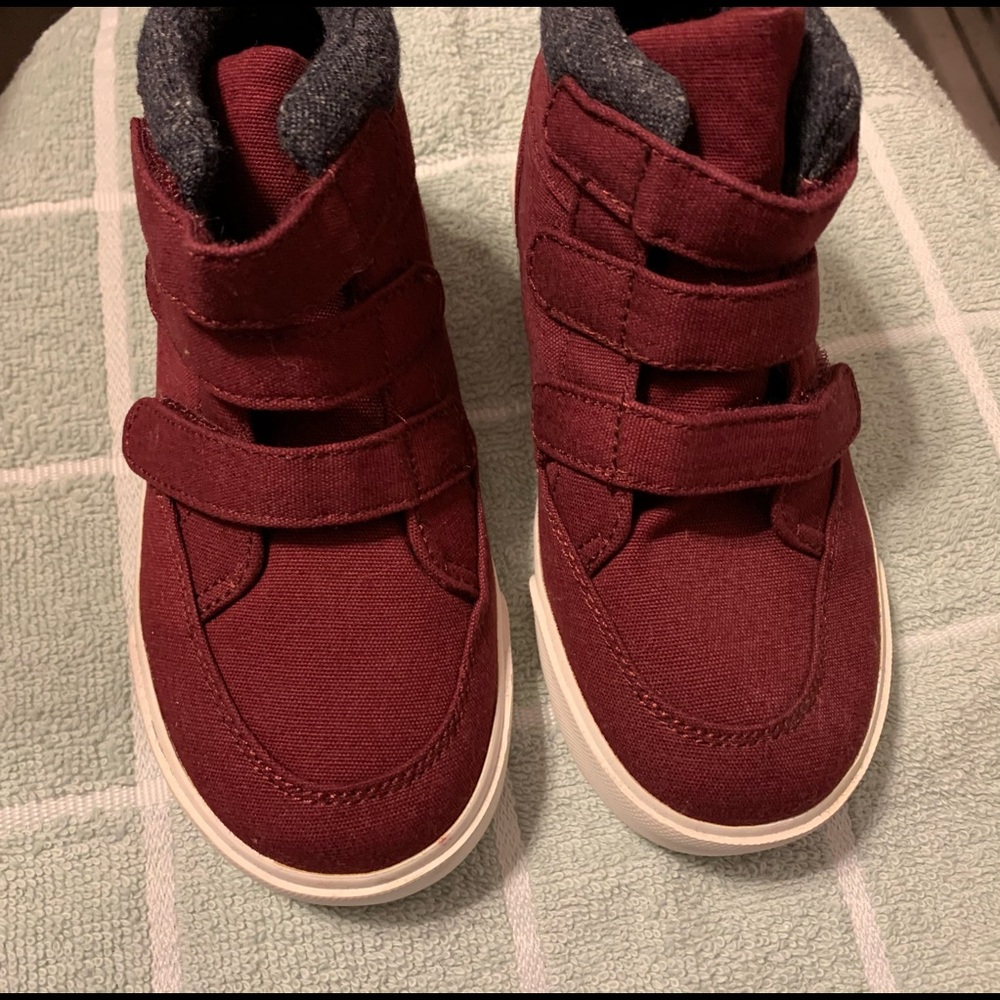 BRAND NEW Velcro old navy kids toddler shoes